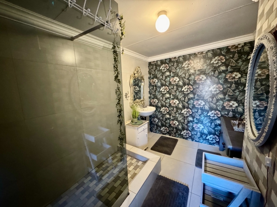 4 Bedroom Property for Sale in Potchefstroom North West